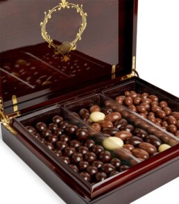 Chocolate coated Nuts Chocolate Gifts