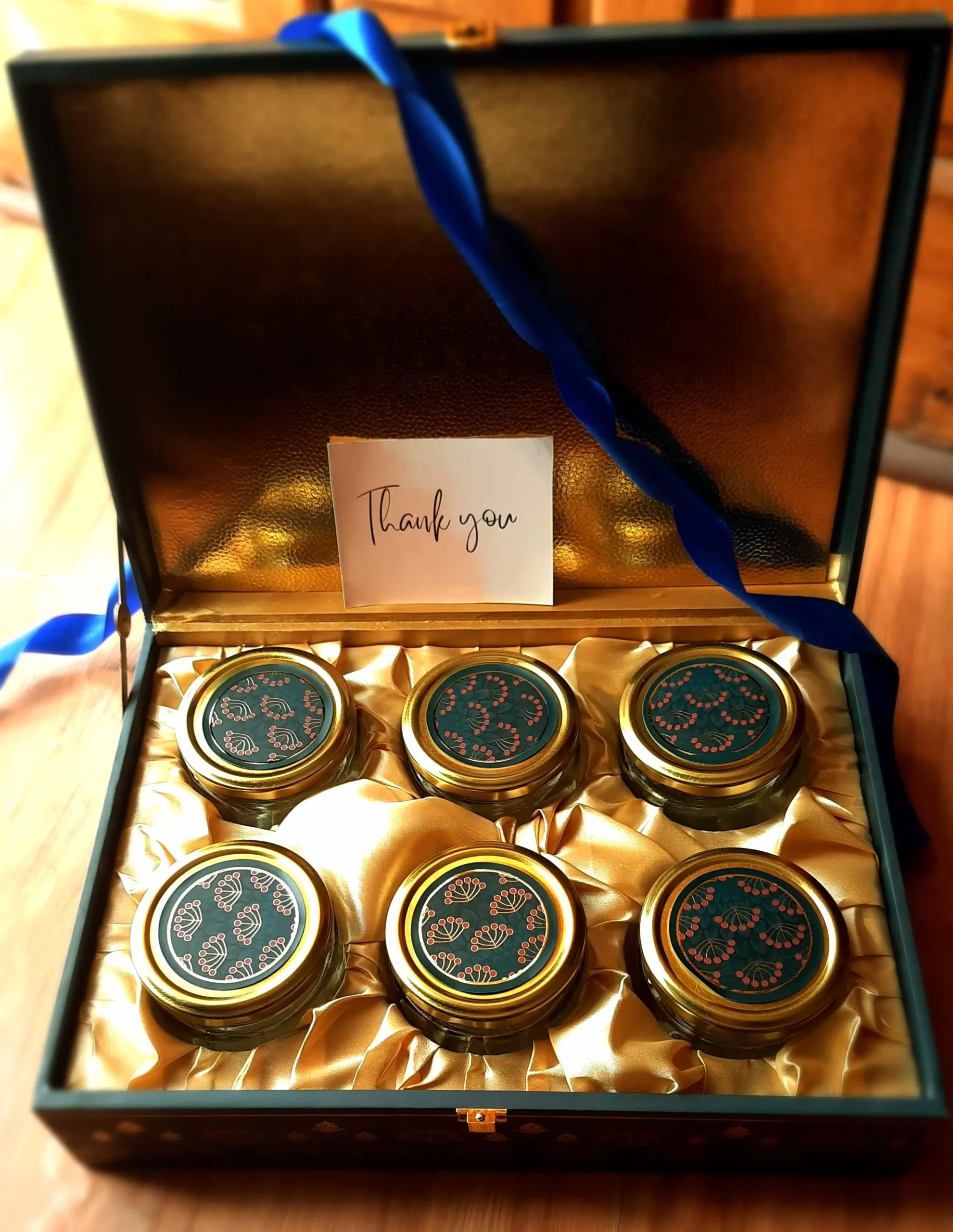 Chocolics Chocolates - Handmade Chocolate 6 Jar Hamper 2 Chocolics Chocolates - Handmade Chocolate 6 Jar Hamper - Image 2