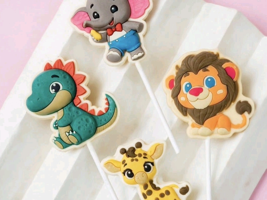 Jungle Theme Animal Chocolate Lollipops for Kids Birthday Parties 26 Jungle Theme Animal Chocolate Lollipops for Kids Birthday Party Return Gifts by Chocolics