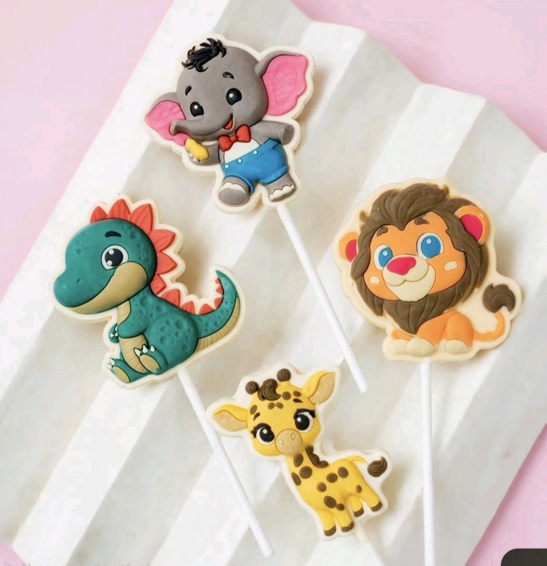 Jungle Theme Animal Chocolate Lollipops for Kids Birthday Parties 1 Jungle Theme Animal Chocolate Lollipops for Kids Birthday Party Return Gifts by Chocolics